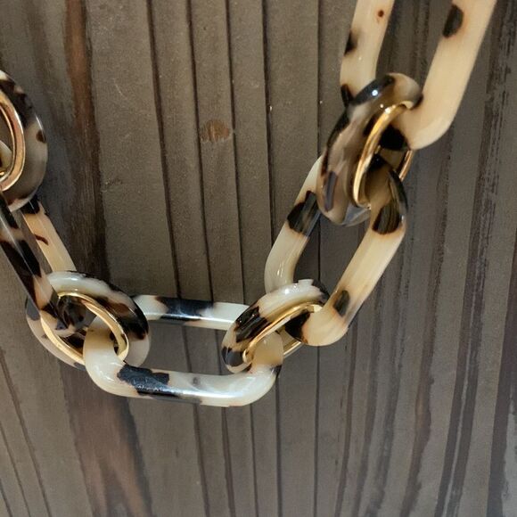 Animal print chain-link and black ribbon necklace. - Picture 2 of 3